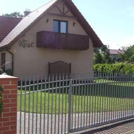 ホテル Rest Dziwnów エクステリア 写真