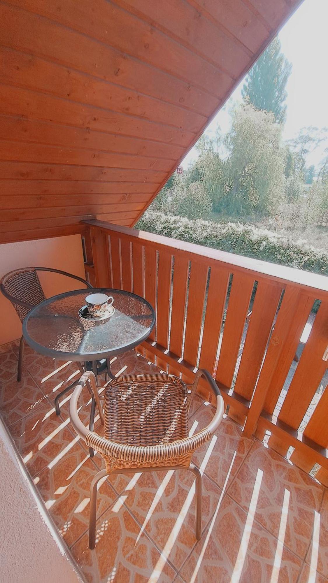 ホテル Rest Dziwnów エクステリア 写真